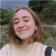 Profesora nativa de español para extranjeros, me adapto y adapto mis clases a las necesidades de los alumnos